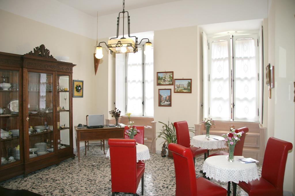 Beb Di Fiore Naples Exterior photo